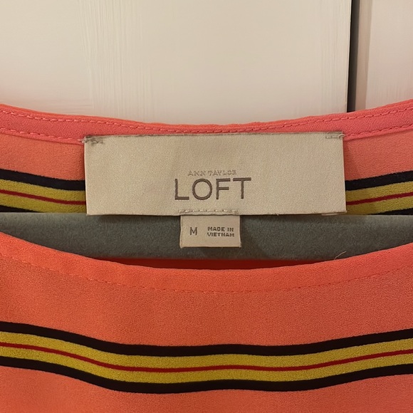 Short-sleeve blouse - Picture 2 of 4